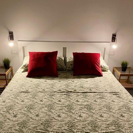 Pisani Apartment Bari Bagian luar foto