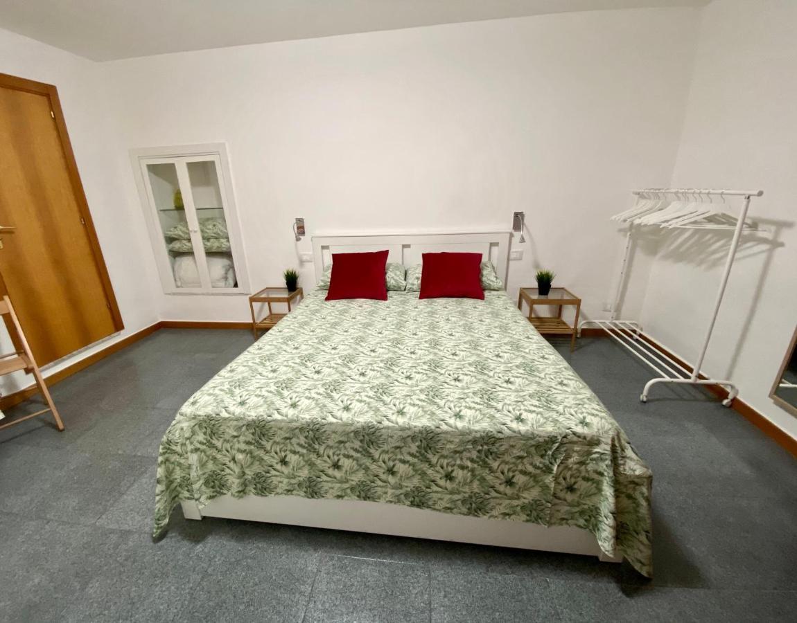Pisani Apartment Bari Bagian luar foto
