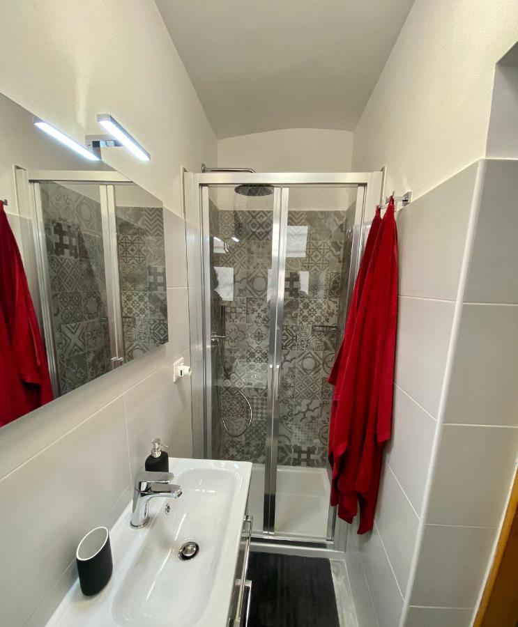 Pisani Apartment Bari Bagian luar foto