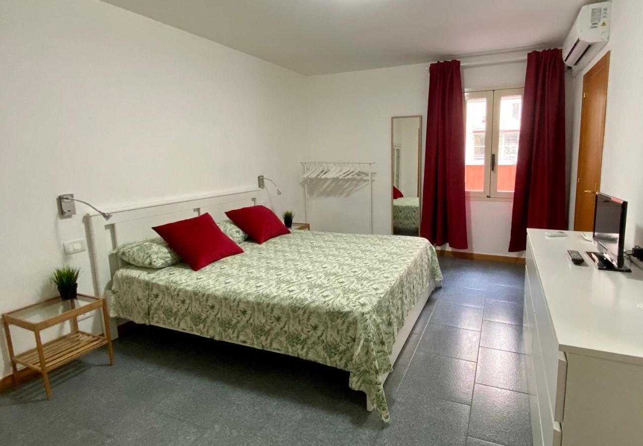 Pisani Apartment Bari Bagian luar foto